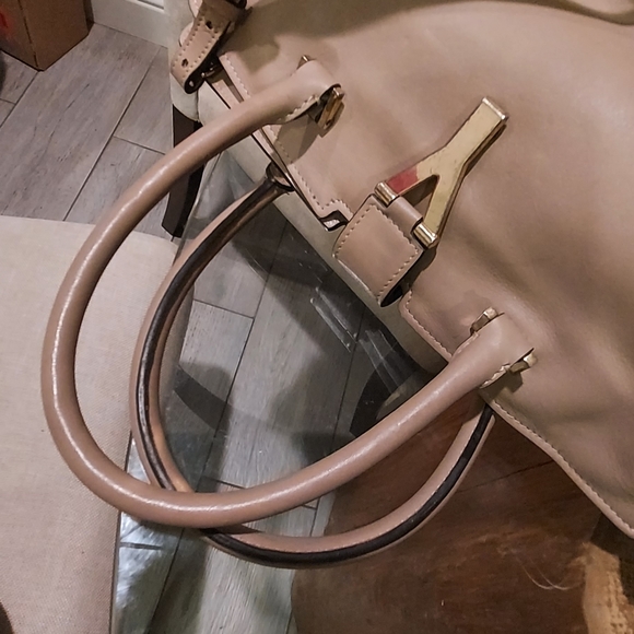 Ysl calfskin medium Y Cabas Taupe bag - Picture 11 of 15